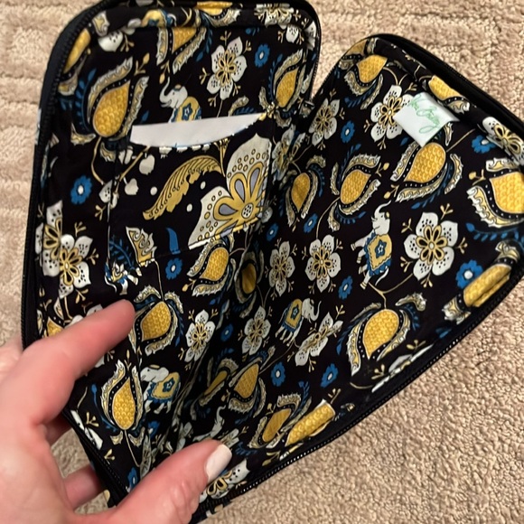 Kindle/iPad Mini Case - Picture 3 of 5